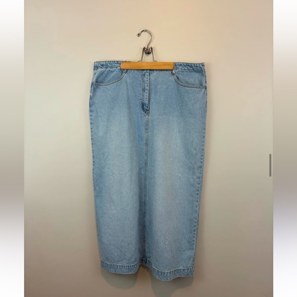 Cotton Ginny vintage light wash denim maxi skirt - Picture 1 of 2